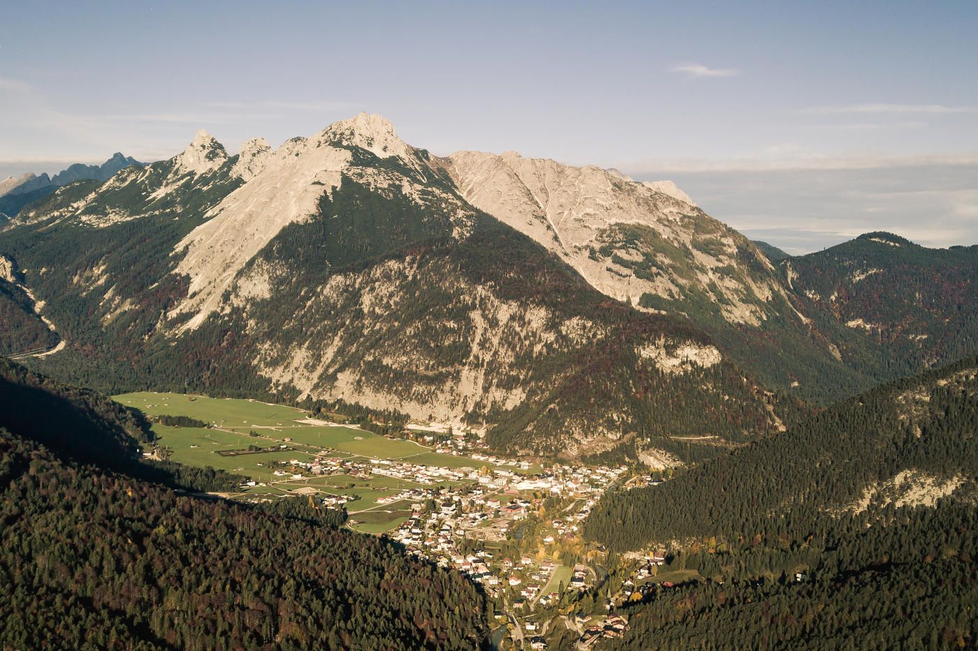 Arnspitze Scharnitz Region Seefeld Tirols Hochplateau Wettersteingebirge
